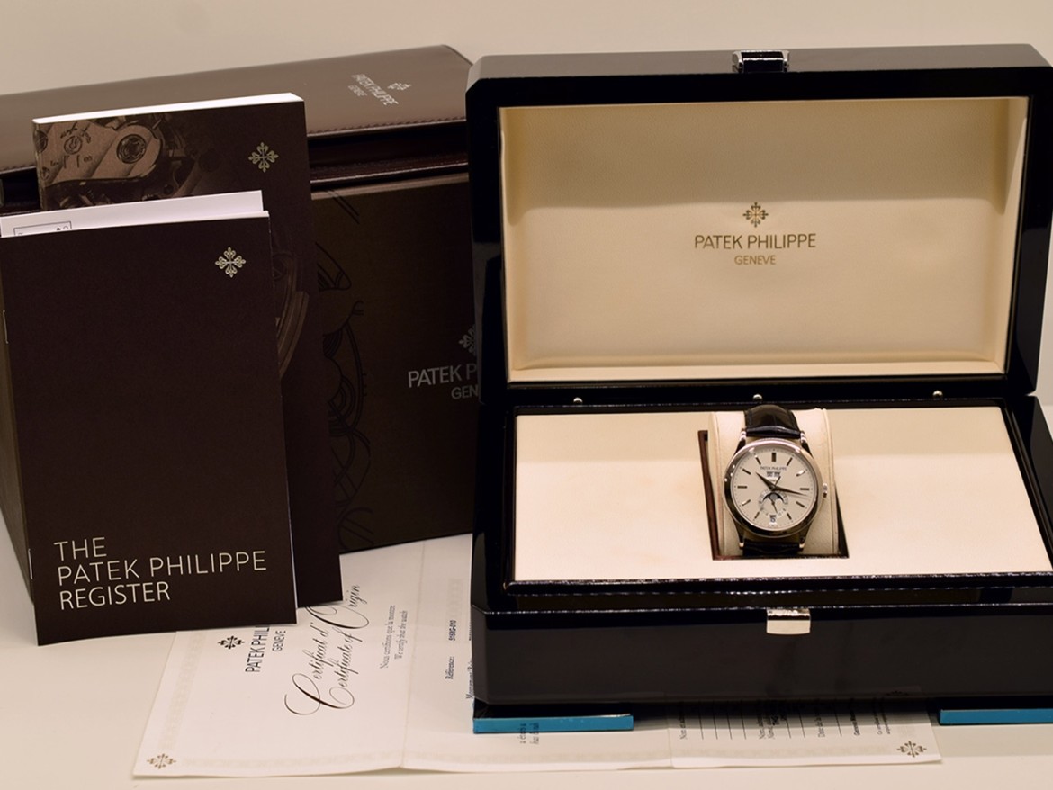 5396G-011 Annual Calendar Like new 2015 - Full Set