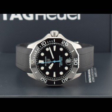 Professional 300 Date 42mm  2024