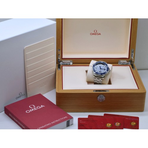 Diver 300 M CO‑AXIAL MASTER CHRONOMETER 42 MM
