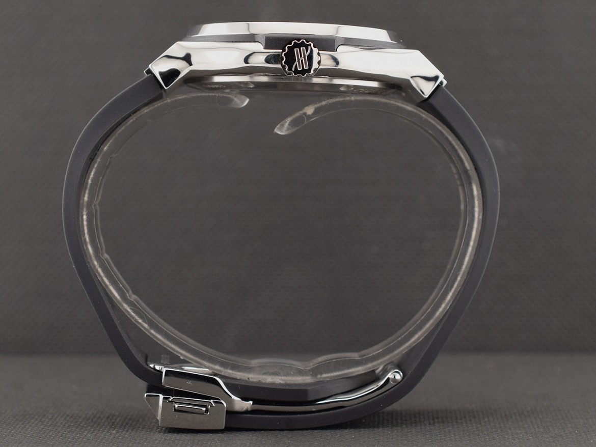 Classic Fusion 38mm black dial