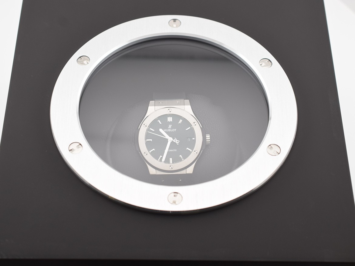 Classic Fusion 38mm black dial