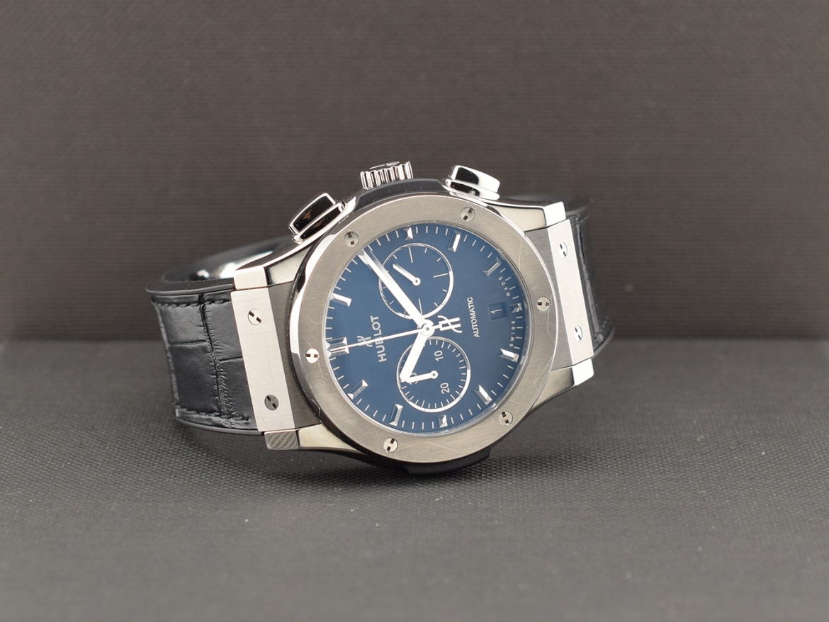 Classic Fusion Chronograph 42mm  541.NX.1171.LR  Like New