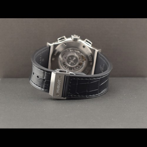 Classic Fusion Chronograph 42mm  541.NX.1171.LR  Like New
