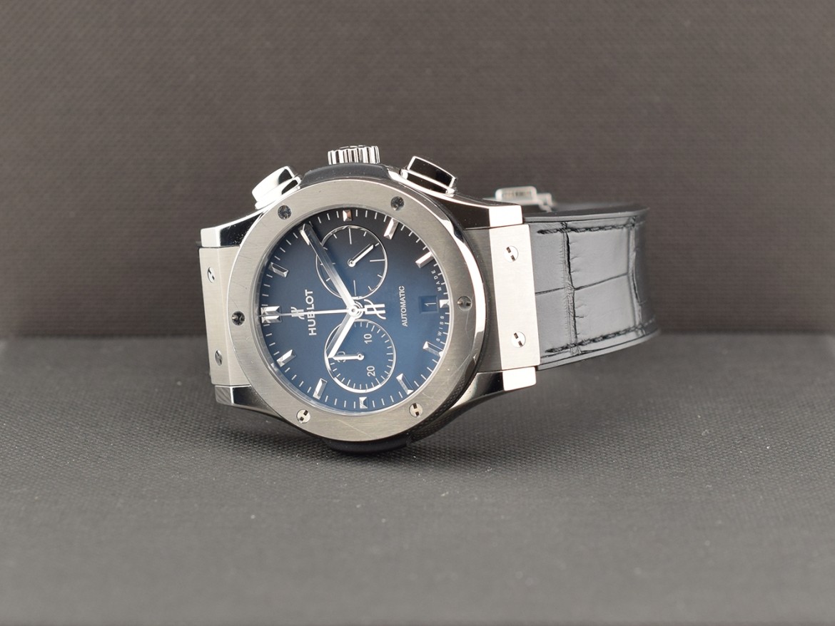 Classic Fusion Chronograph 42mm  541.NX.1171.LR  Like New