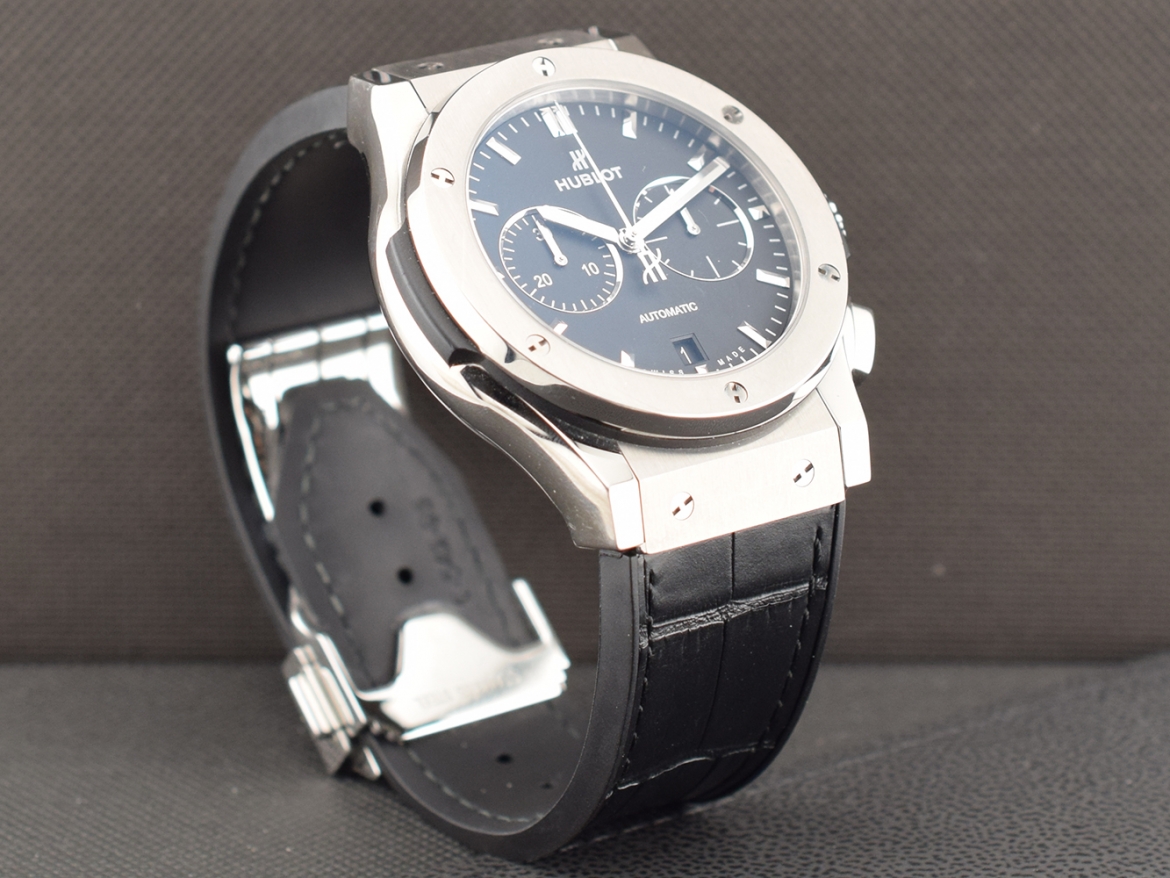 Classic Fusion Chronograph 42mm  541.NX.1171.LR  Like New