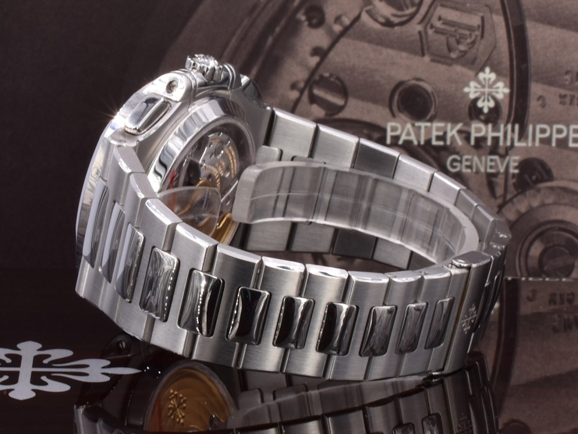 5980/1A Rare Black Dial - 2010