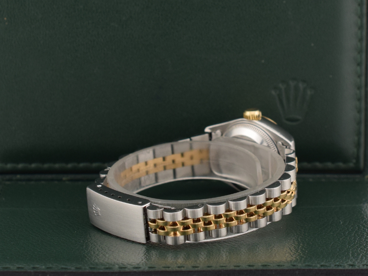 69173 White Roman Dial With Diamonds - Full Set 26mm