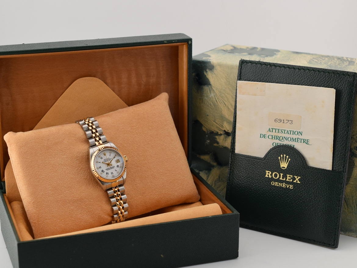 69173 White Roman Dial With Diamonds - Full Set 26mm