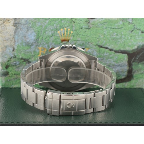 Ref. 16710 / Box & Papers 2002
