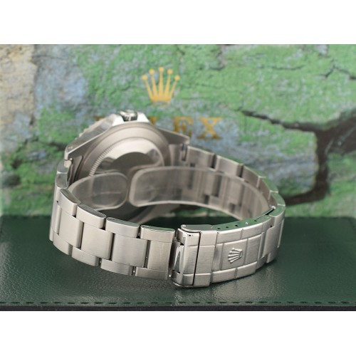 Ref. 16710 / Box & Papers 2002