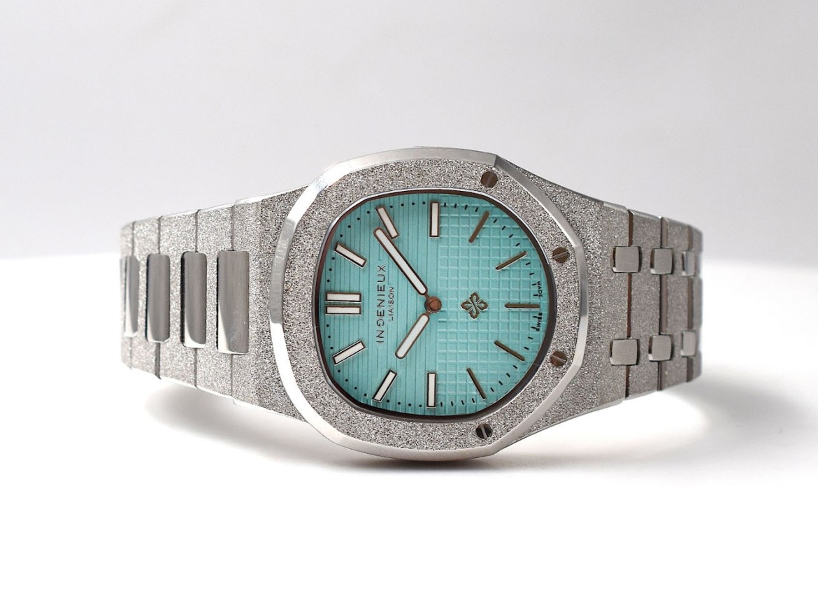 FROST GUILLOCHÉ TURQUOISE DIAL