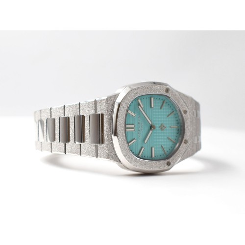 FROST GUILLOCHÉ TURQUOISE DIAL