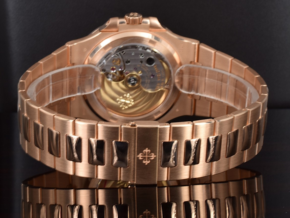 5711/1R-001 Cal. 26-330 Sc Rose gold  new 2021