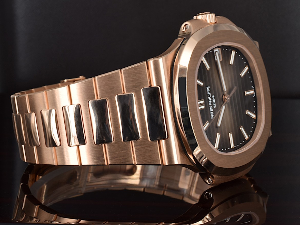 5711/1R-001 Cal. 26-330 Sc Rose gold  new 2021