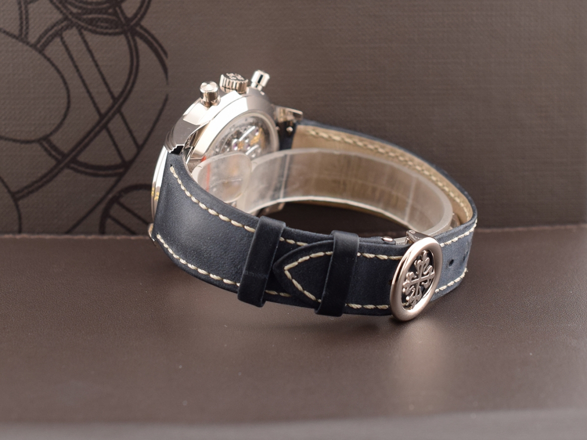 5172G-001 Chronograph White Gold Blue Dial Full Set Like New