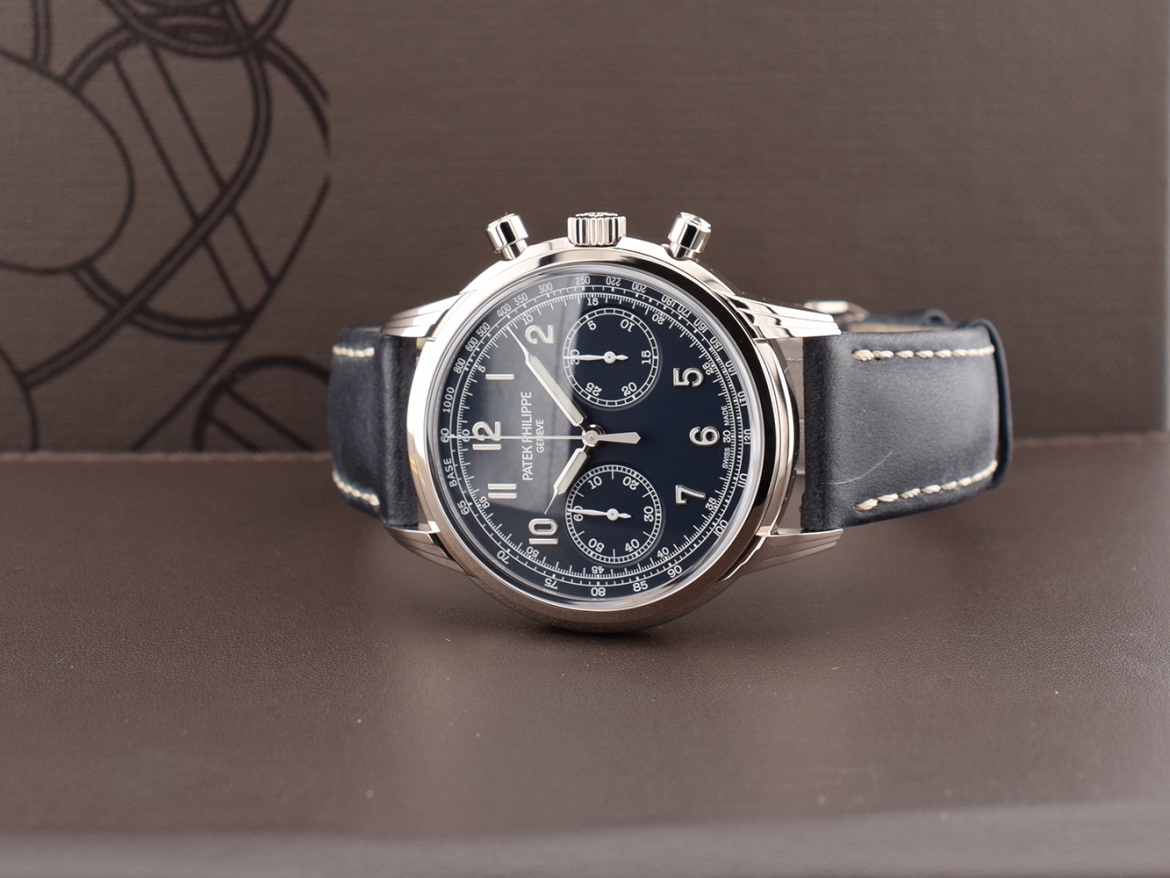 5172G-001 Chronograph White Gold Blue Dial Full Set Like New