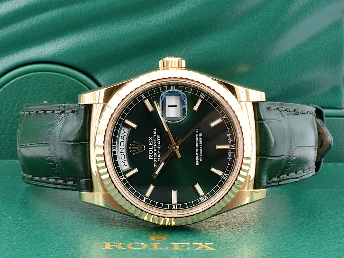 118138 Green Dial 36MM - Like New 2015