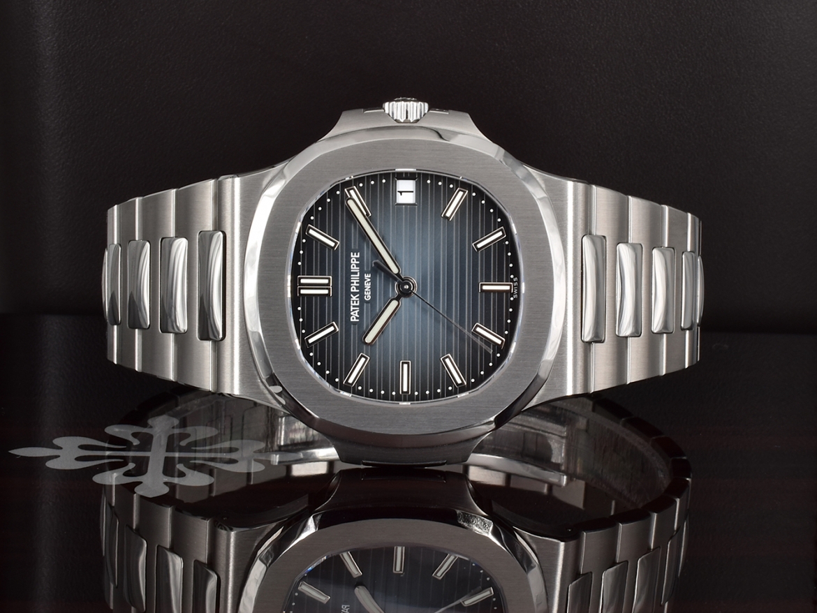 5711/1A-010 - Like new Full set Ita 2019