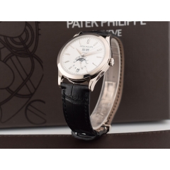 5396G-011 Annual Calendar Like new 2015 - Full Set