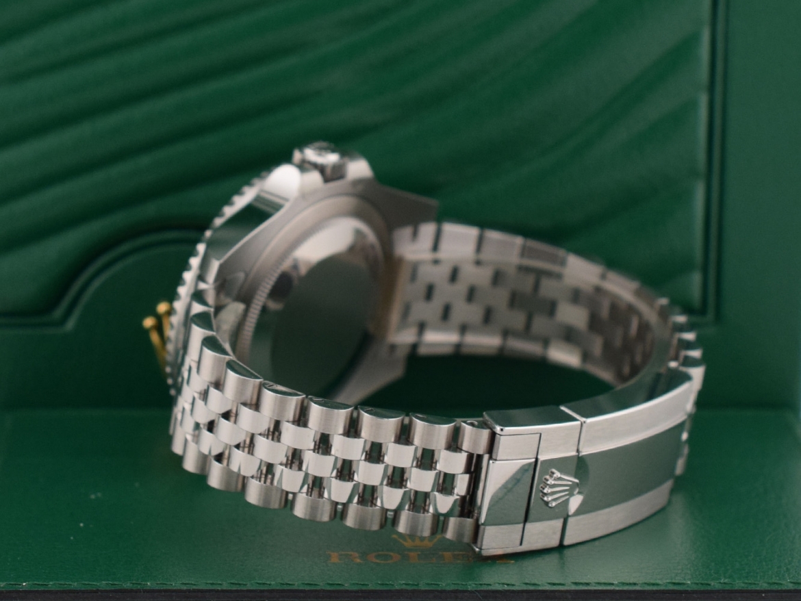 126710GRNR Bruce Wayne New 2025 FULL SET