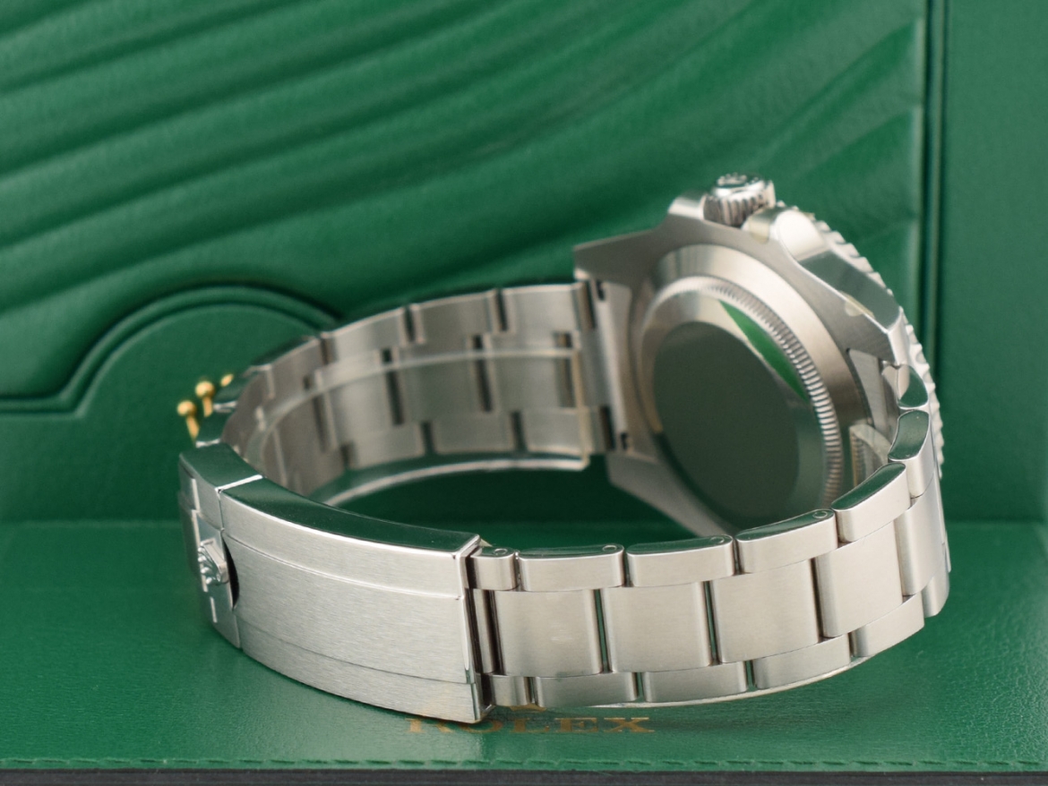 116610LV - "Hulk" New with Stickers