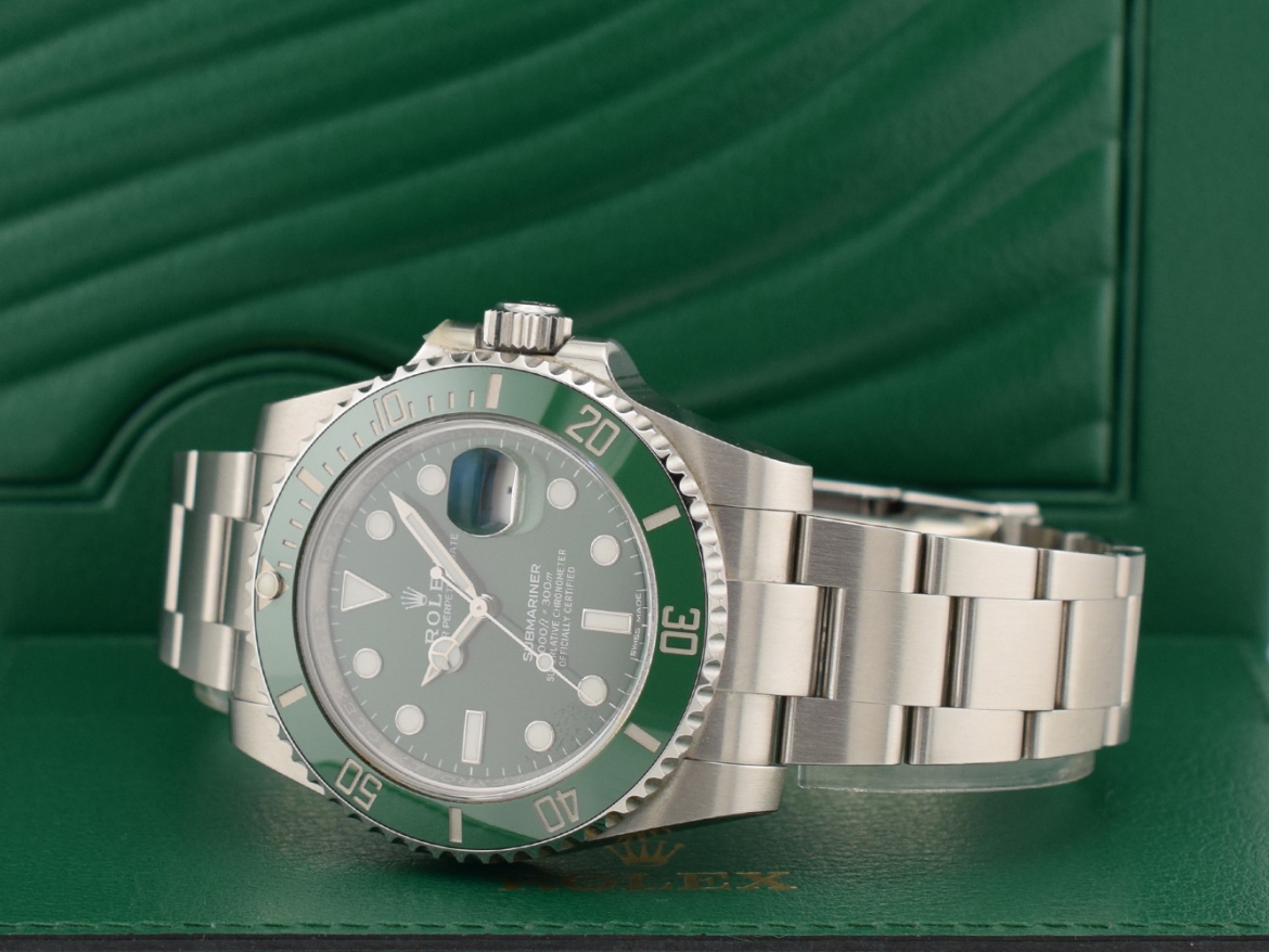 116610LV - "Hulk" New with Stickers