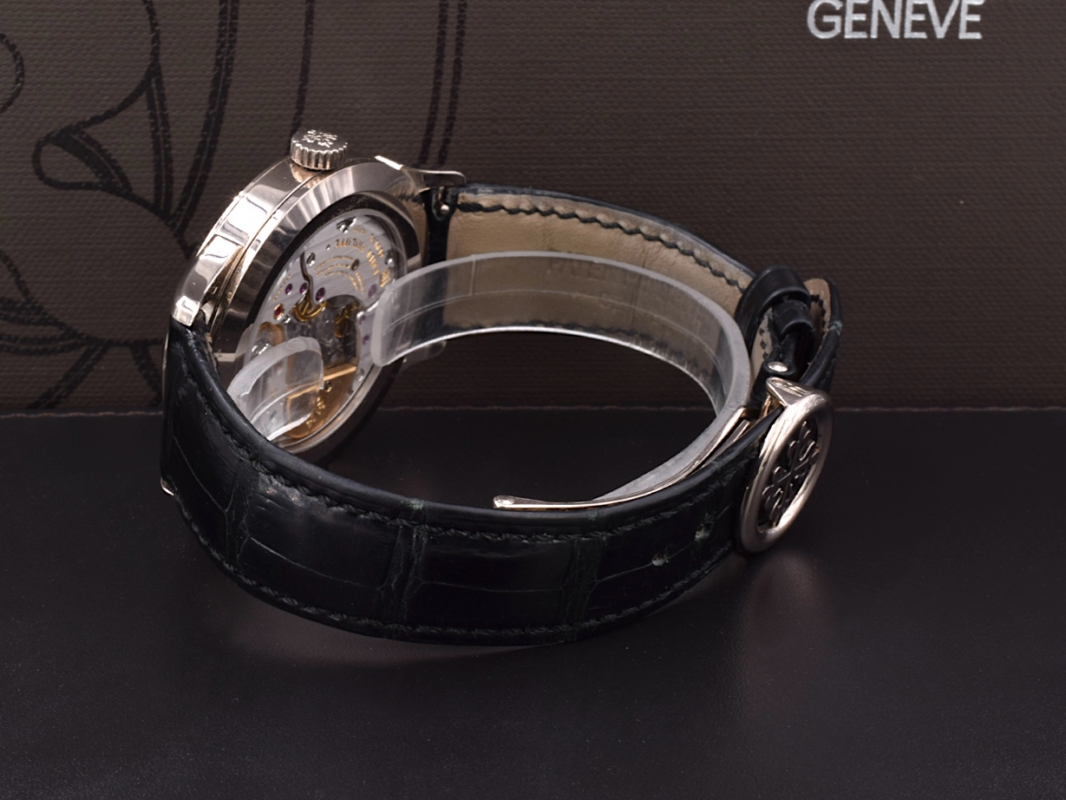 5230G-001 White Gold - Full Set 2019