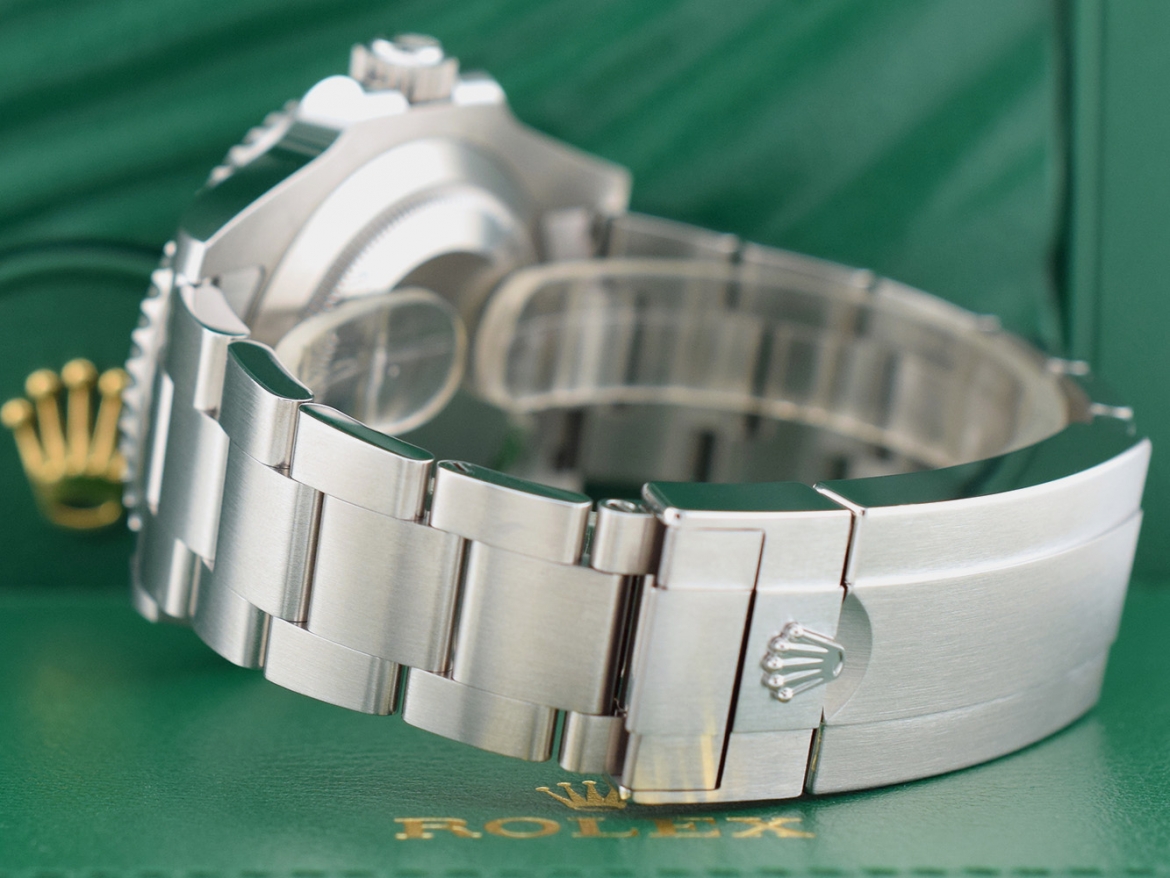 126610LV "Starbucks" - New 2025