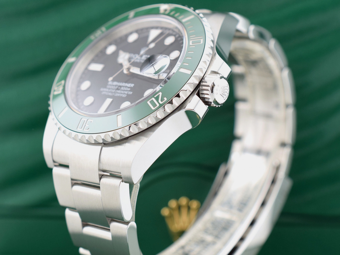 126610LV "Starbucks" - New 2025