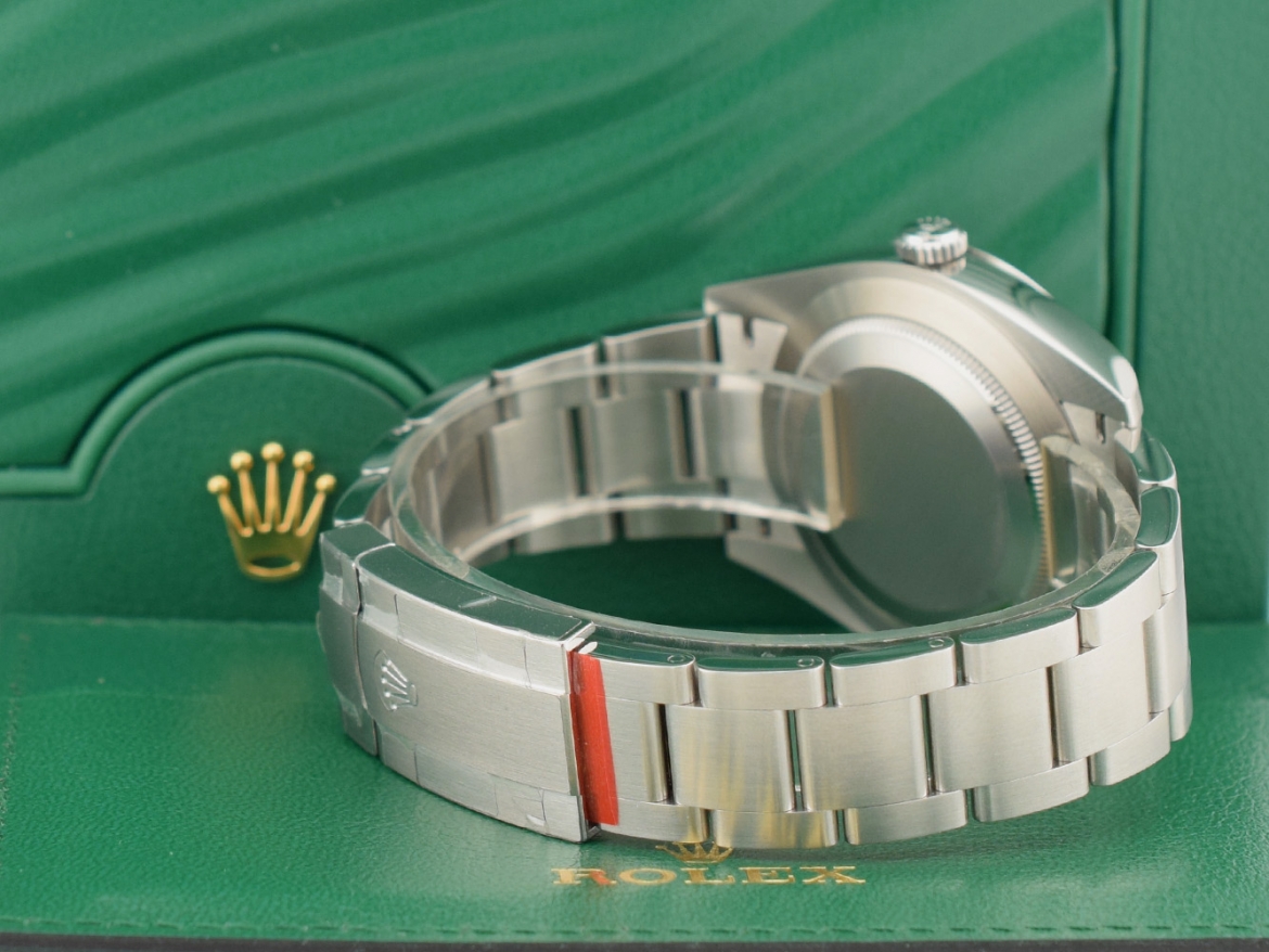 41mm ref. 124300 Green Dial New Stickers
