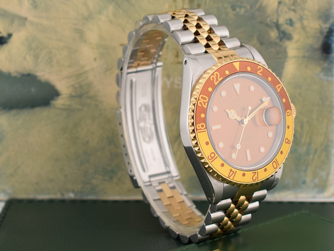 16713 Tiger Eye - Full set  Like New