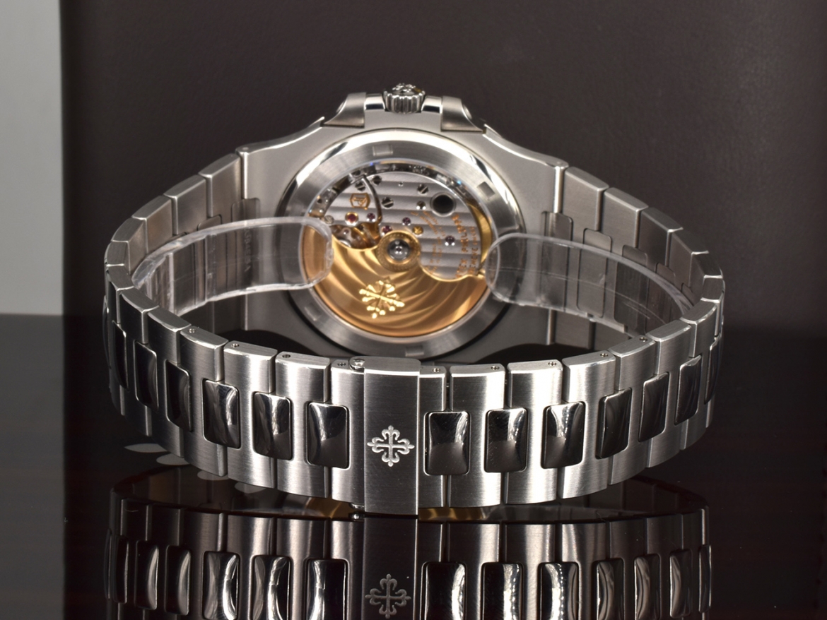 5711/1A-014  Green Dial  2021