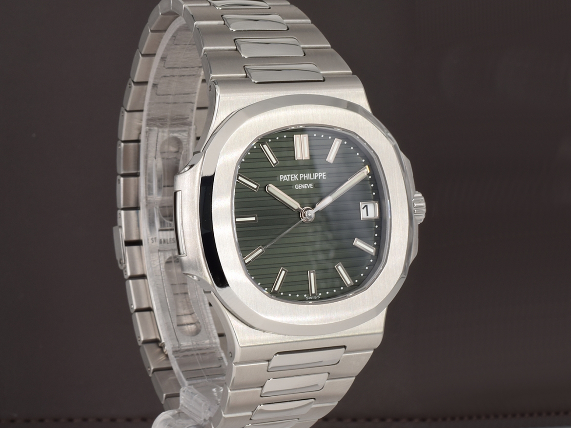 5711/1A-014  Green Dial  2021