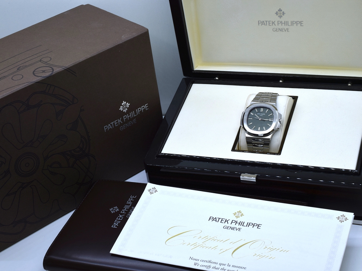 5711/1A-014  Green Dial  2021