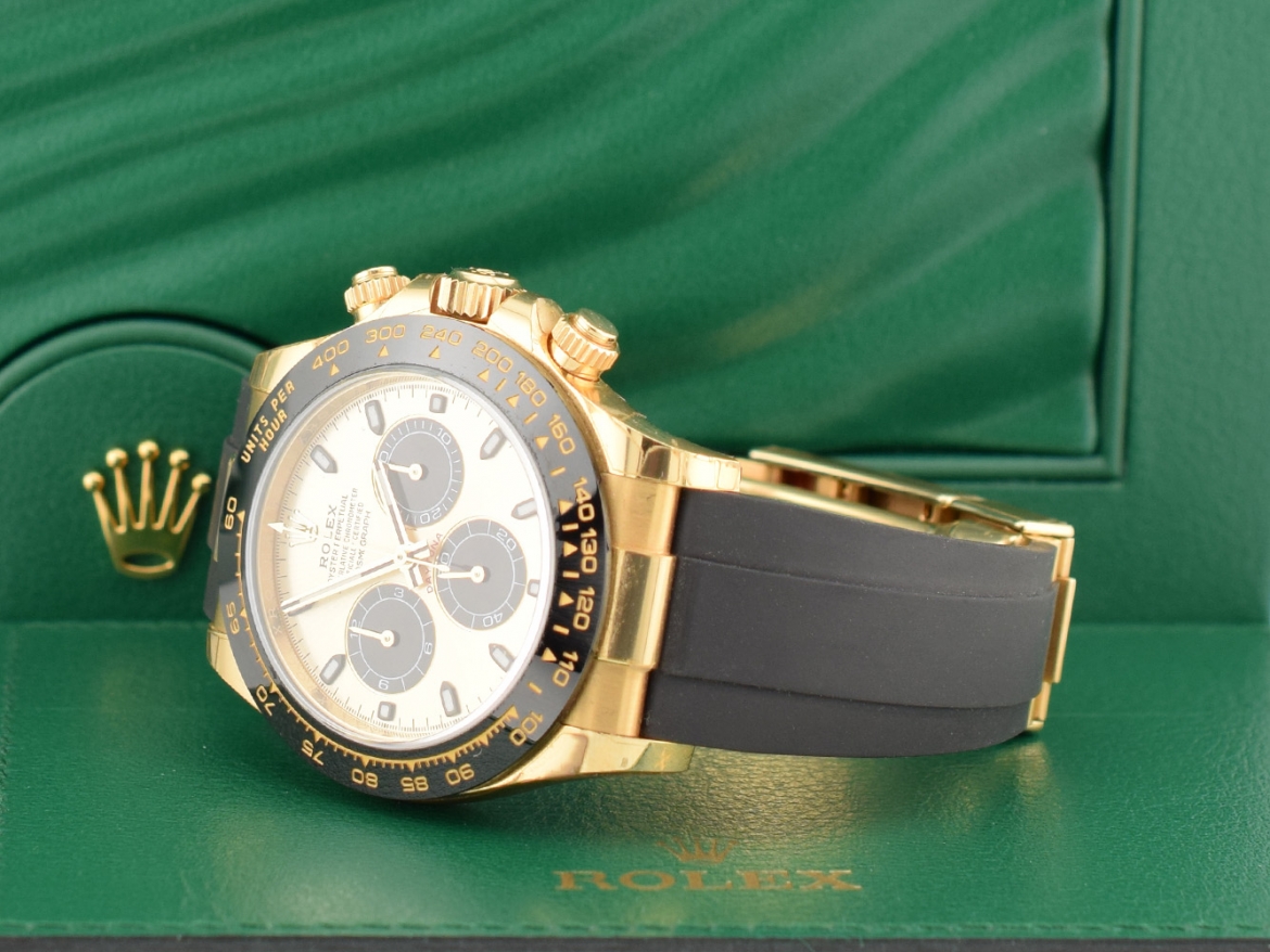 116518LN Pikachu - New Stickers 2022