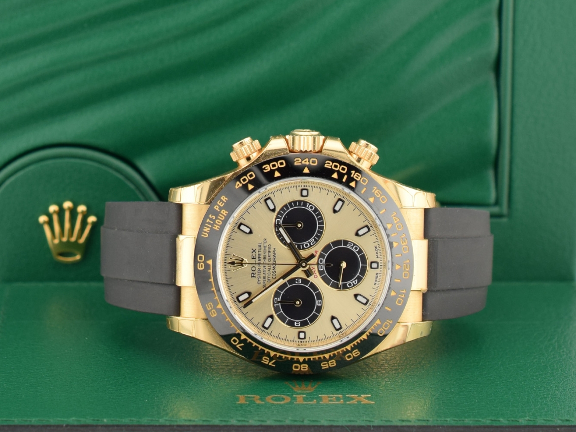 116518LN Pikachu - New Stickers 2022