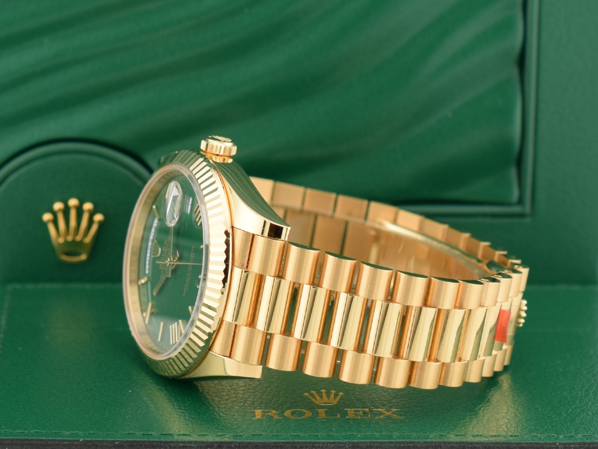 228238 Green Roman Dial - New 2025