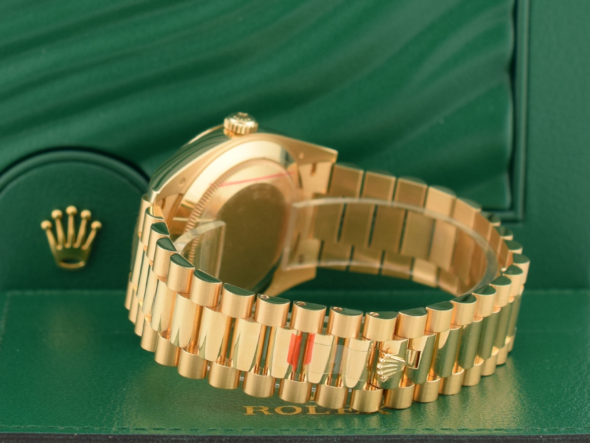 228238 Green Roman Dial - New 2025