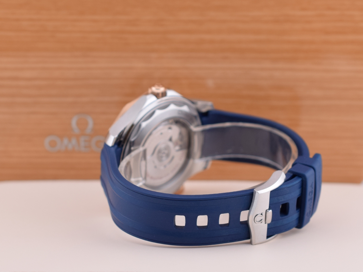 Diver 300 M CO‑AXIAL MASTER CHRONOMETER 42 MM