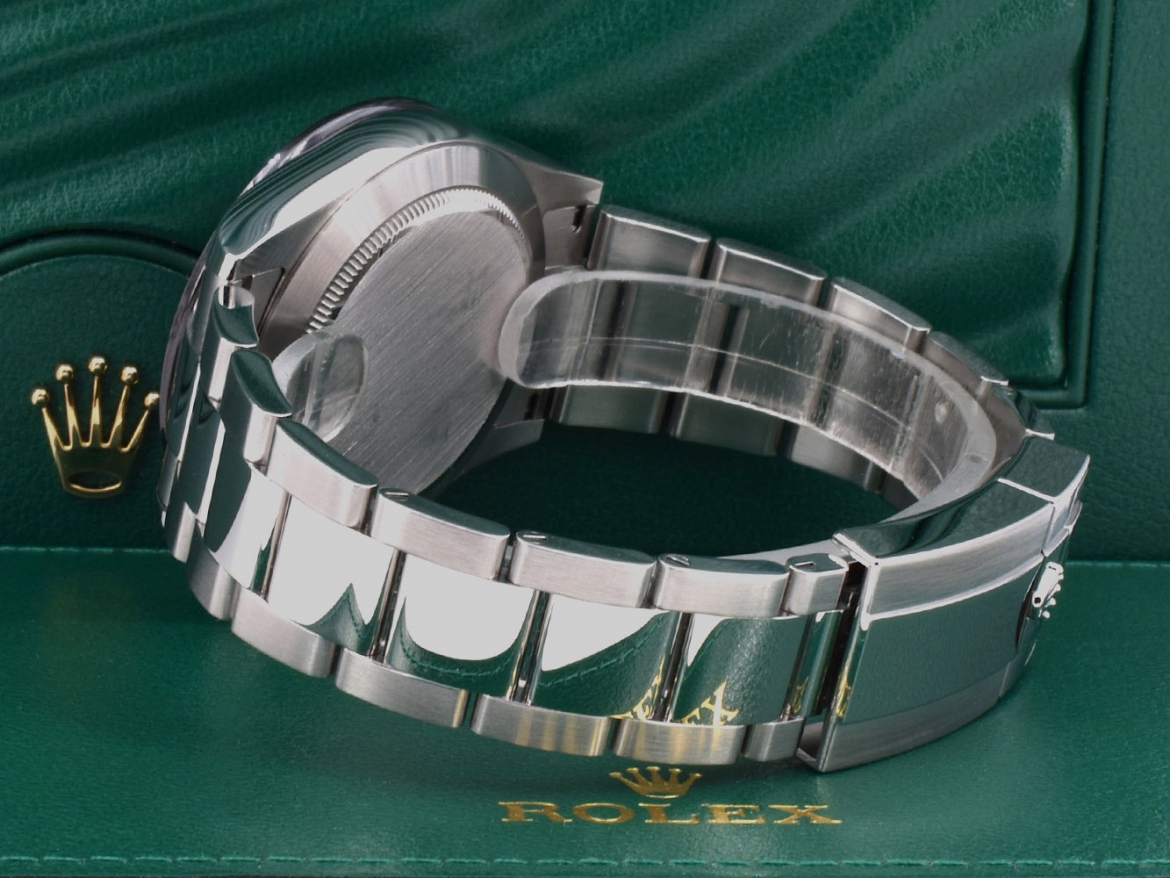 116500LN - Like New 2017