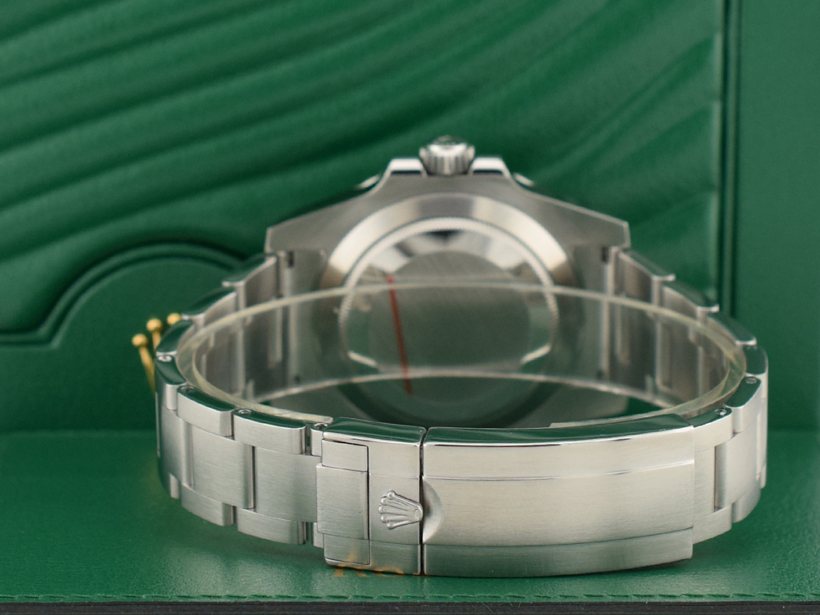 116610LV -  Like New Full Set 2019