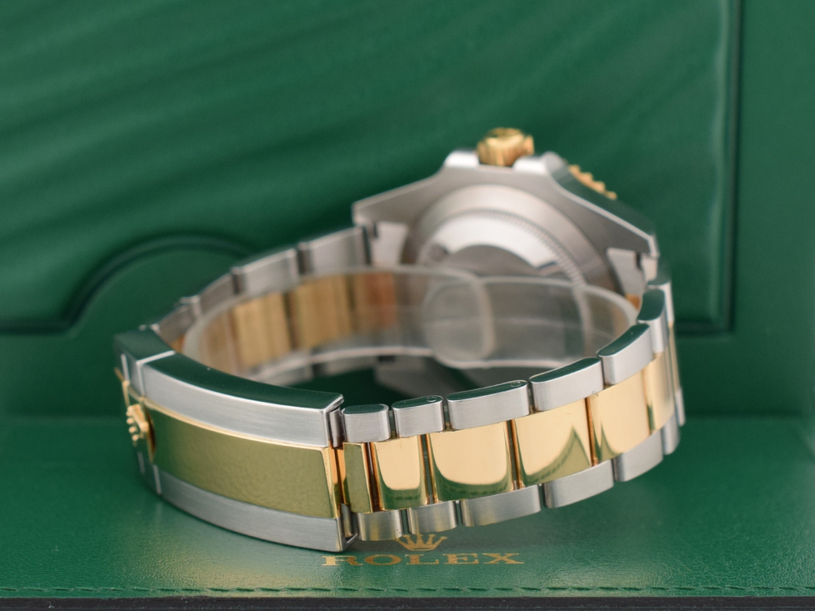 126613LB Like new 2021 - Full set