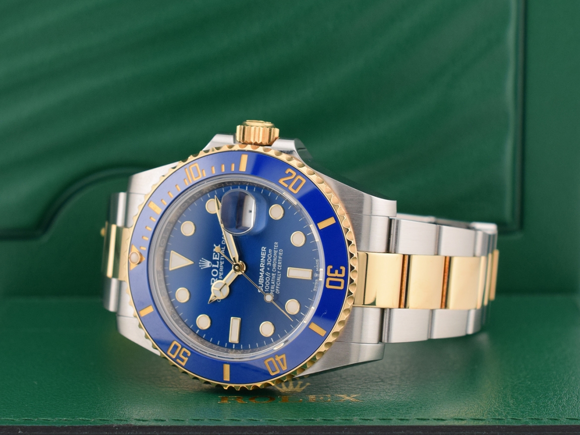 126613LB Like new 2021 - Full set