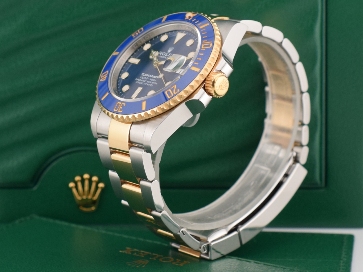 126613LB Like new 2021 - Full set