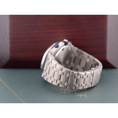 Chronograph Like new Extract