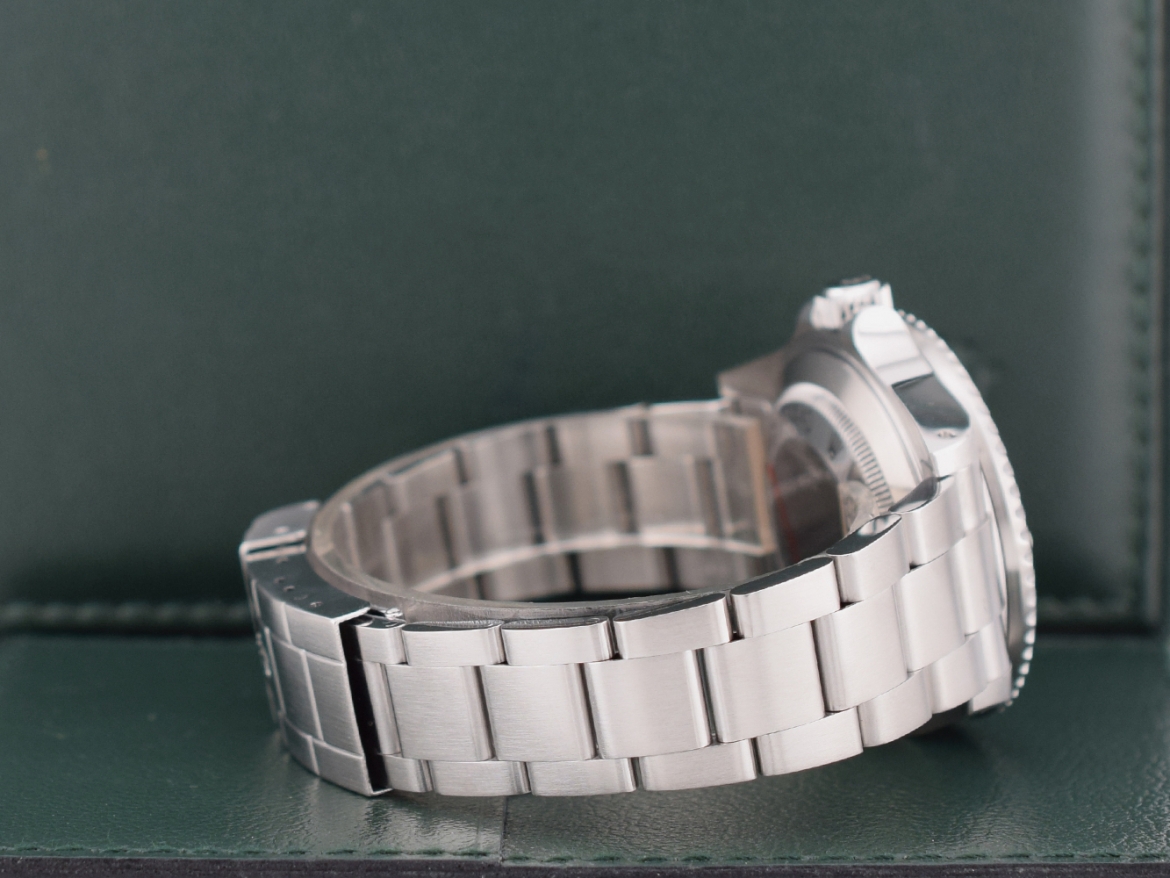 16600 2001 - Like new Full Set