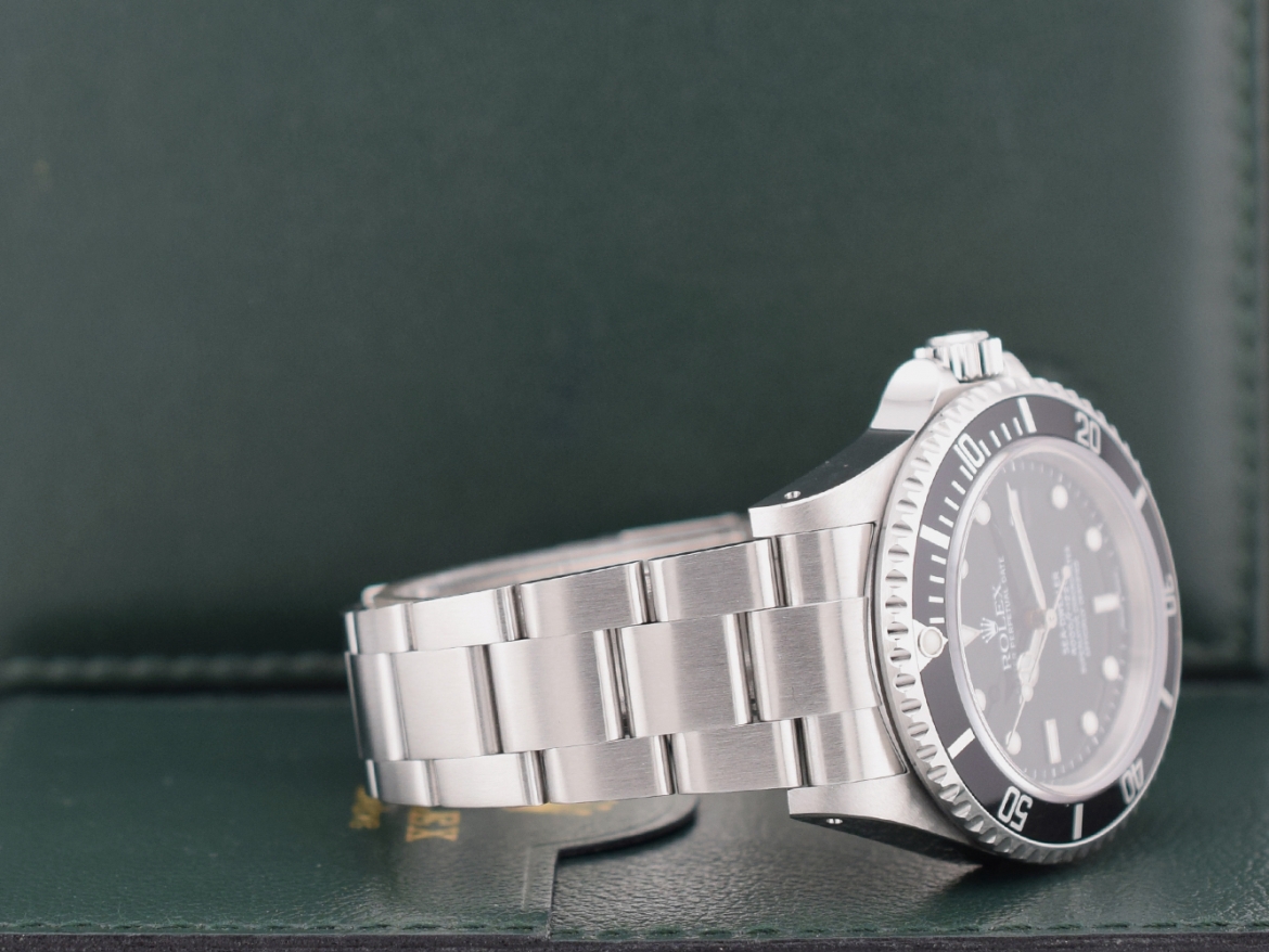 16600 2001 - Like new Full Set