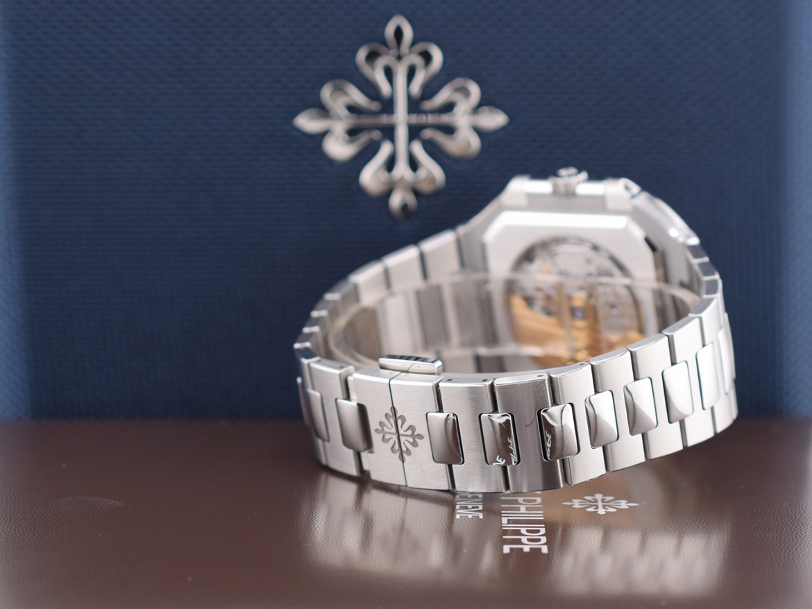 5821/1A Cubitus Green dial new 2025