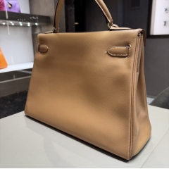 Hermès Kelly 32 Beige