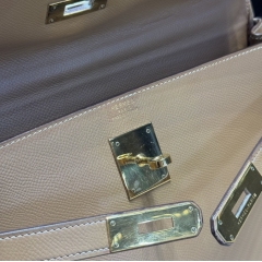 Hermès Kelly 32 Beige